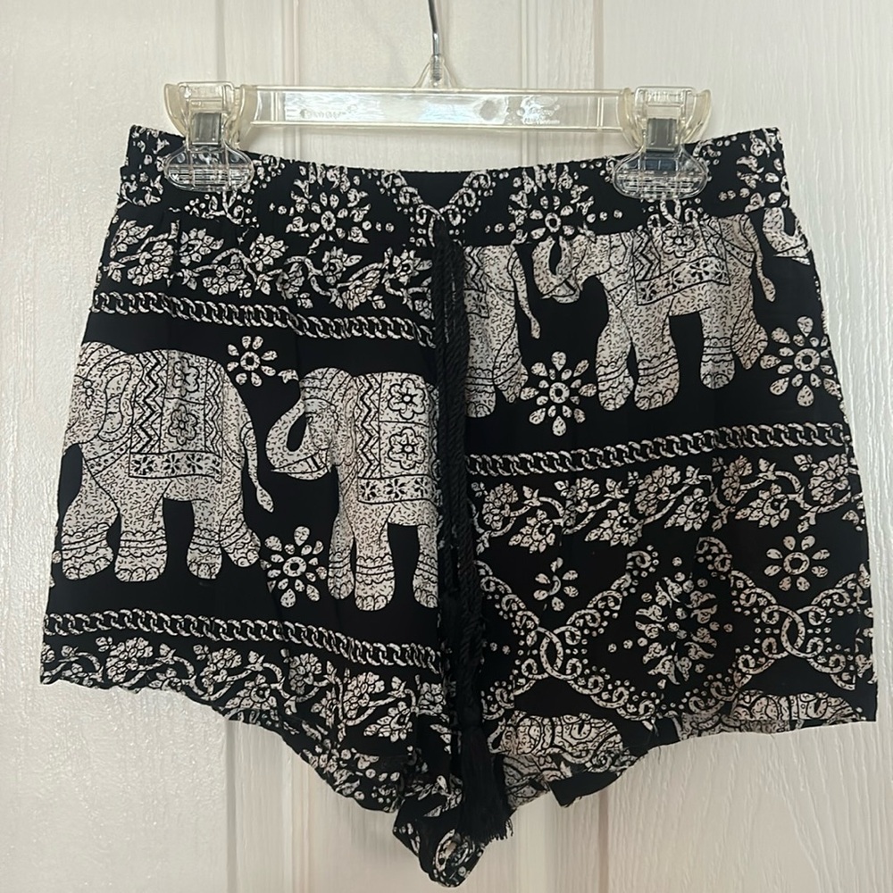 Black and White Elephant Shorts Size XS